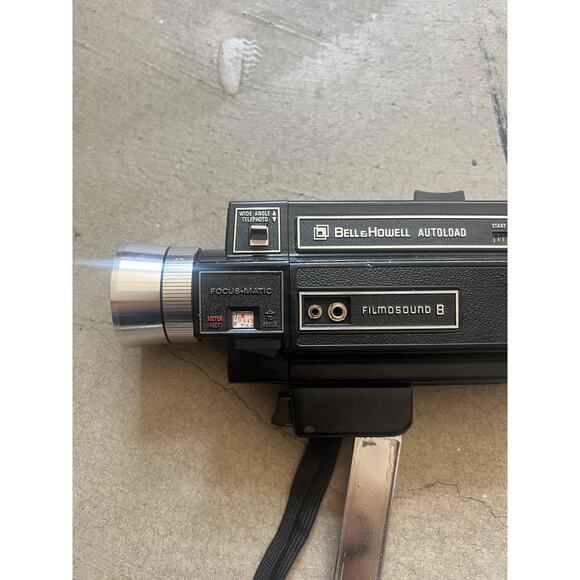 Vintage Bell and Howell Super 8 Movie Camera - Picture 3 of 5